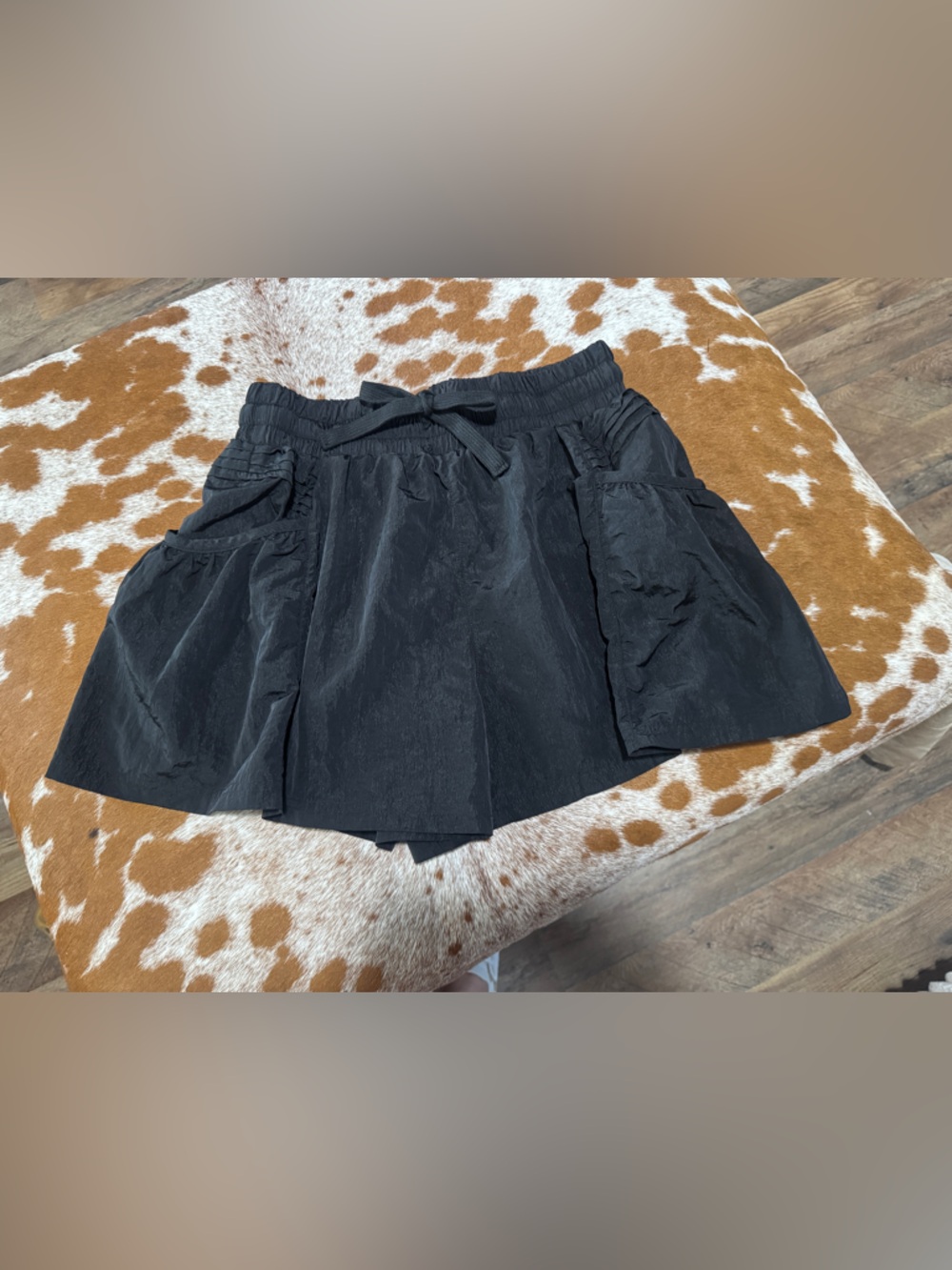 New In~ Black Elastic-Waist Skirted Shorts
